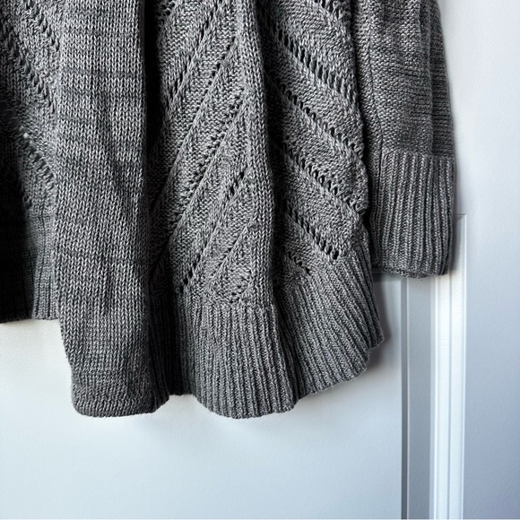 Leo & Nicole Gray Cardigan Size XXL - Picture 5 of 8